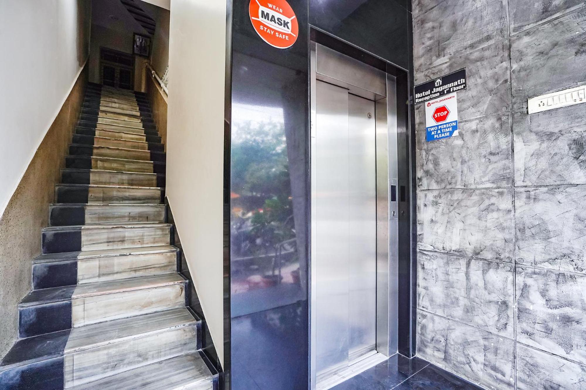 Fabhotel Jagannath - Nr Platinum Hospital, Sitabuldi Nagpur Extérieur photo